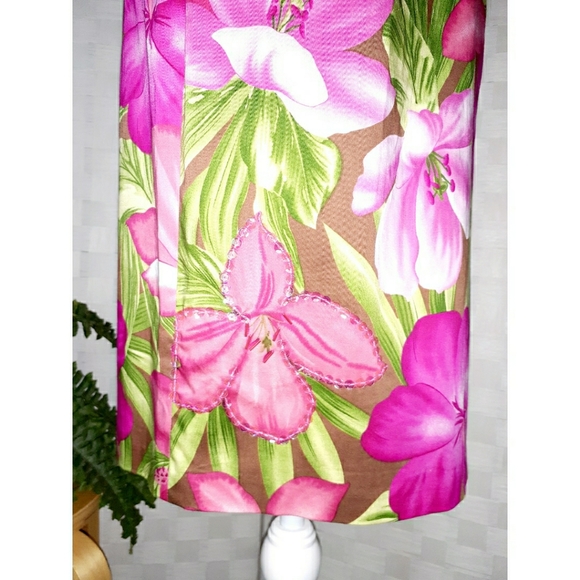 Bamboo Traders Floral Bead Detail Pencil Skirt - Picture 7 of 16
